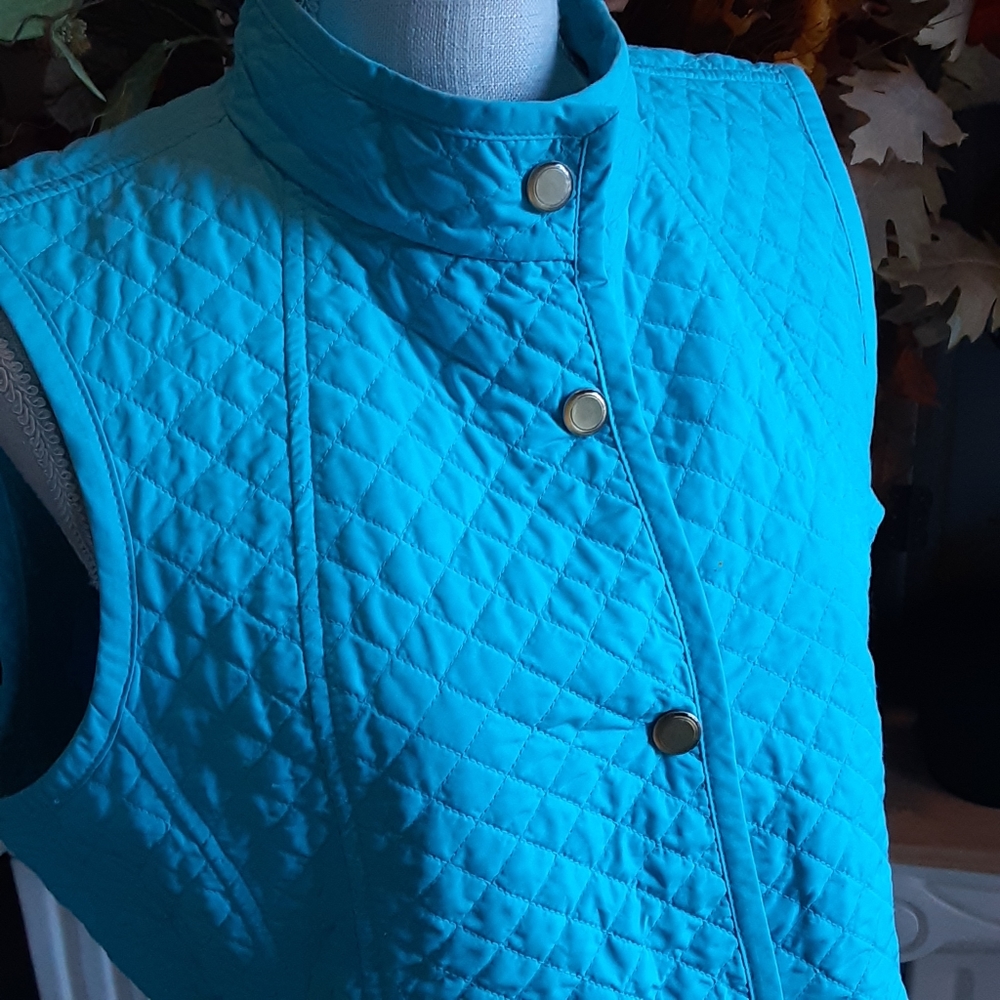 Talbots, Size Medium, Polyester, Pearlized Snap, … - image 8